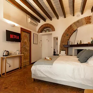 Cozy House In Naviglio Grande - Homy Apartment Milan